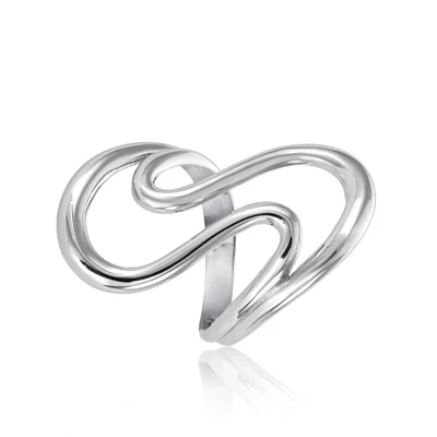Anillos-de-diseno-de-plata-estilo-liquido-y-curvado.webp